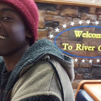 River Grill Pizza & Deli - I met this homeless guy digging in dumpsters out back. Always here. Has a pet rat. The food here is the best. Dank af - Mediterranean Near Me - Minneapolis, Minnesota River Grill Pizza & Deli - I met this homeless guy digging in dumpsters out back. Always here. Has a pet rat. The food here is the best. Dank af - Mediterranean Near Me - Minneapolis, Minnesota