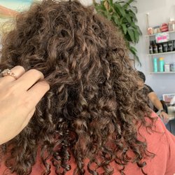 Clean Hair Salon Studios