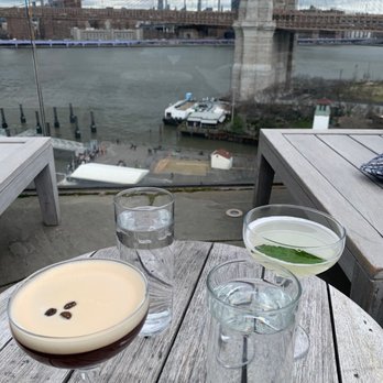 Harriet's Rooftop - Great drinks and views despite the dreary weather - Lounges Near Me - Brooklyn, New York