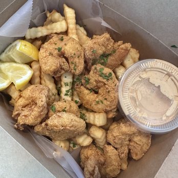 Tonewood Brewing - Barrington - Fried shrimp and fries - Breweries Near Me - Barrington, New Jersey