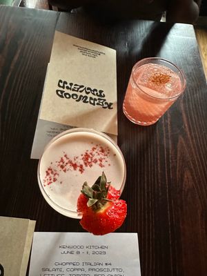 Kenwood Tavern by null