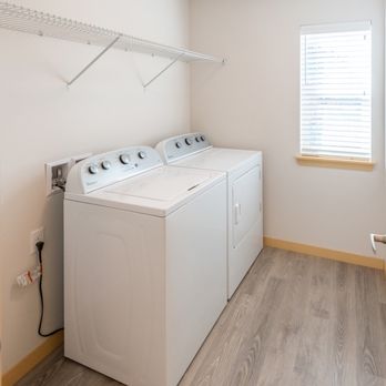 Aster Townhomes - Apartments Near Me - Sumner, Washington Aster Townhomes - Apartments Near Me - Sumner, Washington