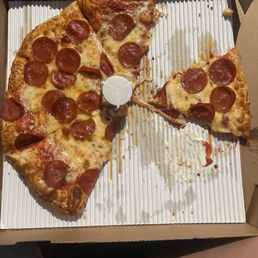 Pepperoni pizzaaaa!
