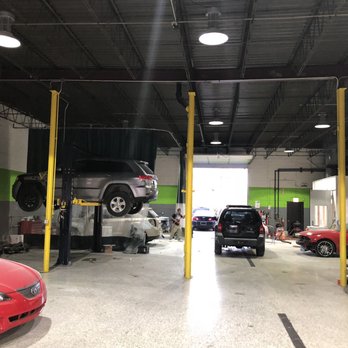 Interstate Auto Rebuilders - Repair facility - Body Shops Near Me - Chicago, Illinois Interstate Auto Rebuilders - Repair facility - Body Shops Near Me - Chicago, Illinois