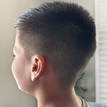 Knob Hill Barber Shop - Barbers Near Me - Redondo Beach, California