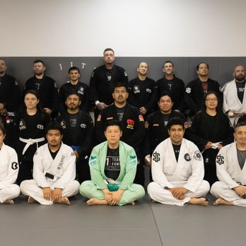 Solidarity Jiu Jitsu - Adult Gi class - Brazilian Jiu-jitsu Near Me - San Jose, California Solidarity Jiu Jitsu - Adult Gi class - Brazilian Jiu-jitsu Near Me - San Jose, California