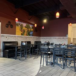 Pho Thanh - Dining area
