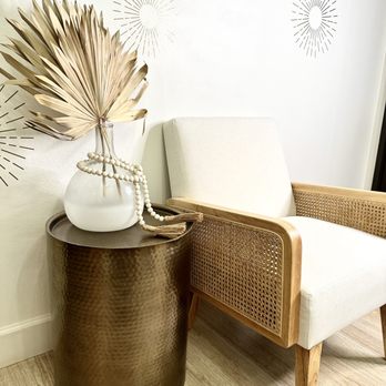 Sugared & Lashed Academy - Lounge area - Eyelash Service Near Me - Claremont, California Sugared & Lashed Academy - Lounge area - Eyelash Service Near Me - Claremont, California