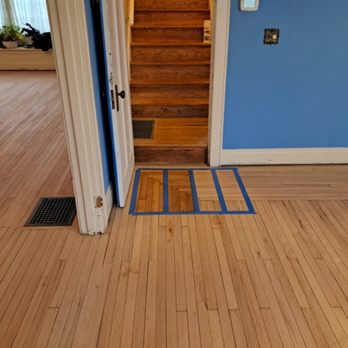 Craftsman Wood Floors - Color selection time for homeowner - Flooring Near Me - Cincinnati, Ohio Craftsman Wood Floors - Color selection time for homeowner - Flooring Near Me - Cincinnati, Ohio
