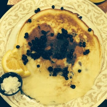 Another Broken Egg Cafe - Gluten-free pancake with blueberries - American Near Me - Raleigh, North Carolina Another Broken Egg Cafe - Gluten-free pancake with blueberries - American Near Me - Raleigh, North Carolina