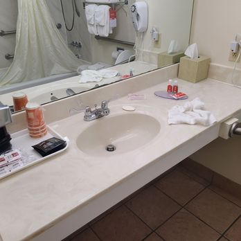 Econo Lodge Corinth - Large bathroom counter with coffee maker - Hotels Near Me - Corinth, Mississippi