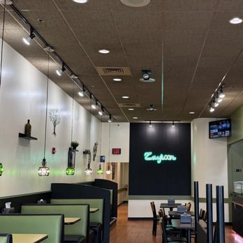 Zaytoon Kabob Grill - Seating Area - Afghan Near Me - Wyomissing, Pennsylvania Zaytoon Kabob Grill - Seating Area - Afghan Near Me - Wyomissing, Pennsylvania