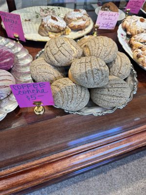 Panadería Matilija by null