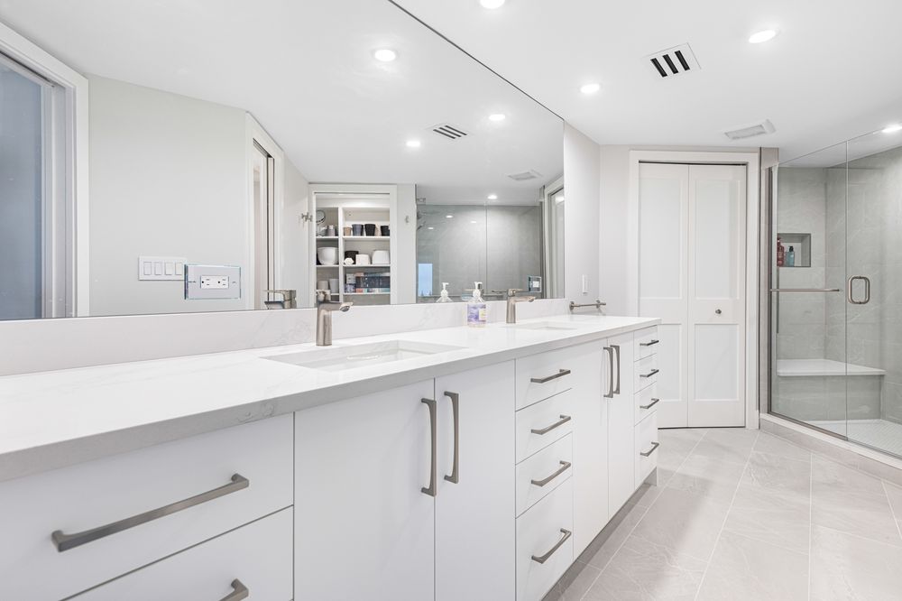 Slide of Jimenez Contracting & Construction Serv