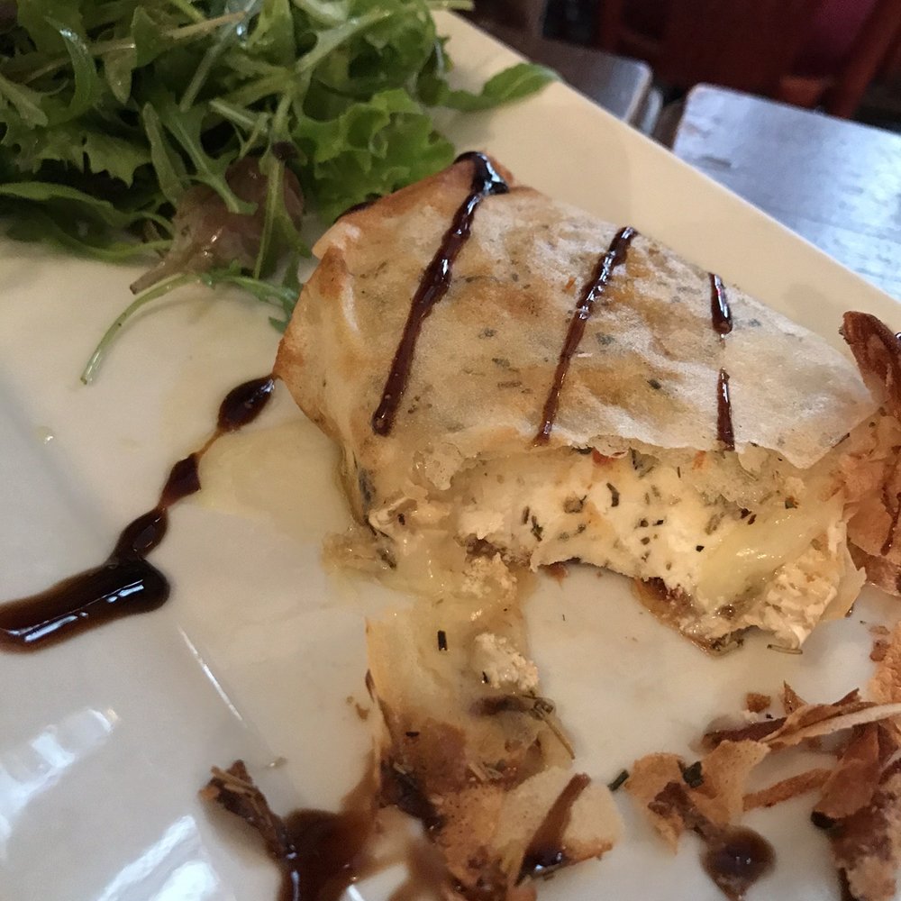 La Cave Gourmande - Fried goat cheese - Bistros Near Me - Paris, 75 La Cave Gourmande - Fried goat cheese - Bistros Near Me - Paris, 75