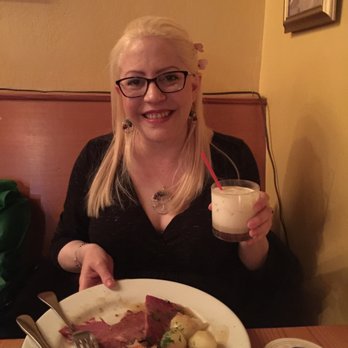 Speisekammer - My corned beef plate and a nice Irish drink of Bailey's, vodka and ice. - German Near Me - Alameda, California Speisekammer - My corned beef plate and a nice Irish drink of Bailey's, vodka and ice. - German Near Me - Alameda, California