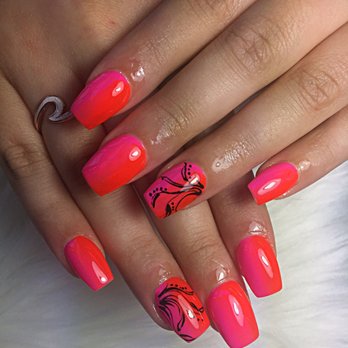 Qtk Nails - Two color ombré - Nail Salons Near Me - Poland, Ohio Qtk Nails - Two color ombré - Nail Salons Near Me - Poland, Ohio