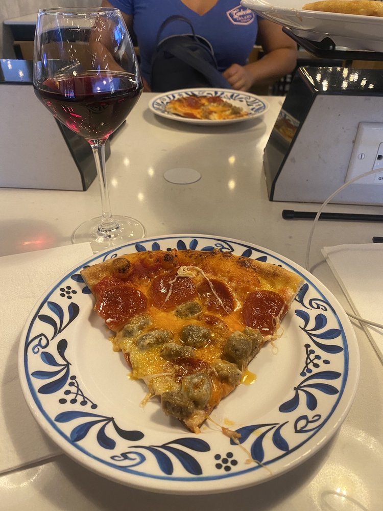 FORNO MAGICO Updated September 2024 23 Photos & 36 Reviews 2800 N