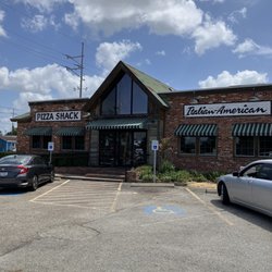 Pizza Shack- Willis - Building