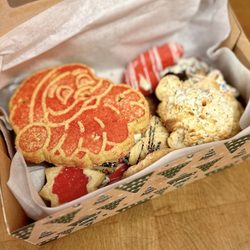 Angela's Eccentric Kitchen - Christmas cookies 2022