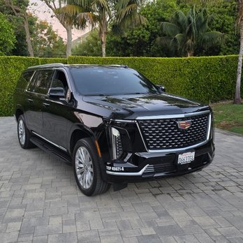 Curbside Rides - Private chauffeur service across Greater Los Angeles. Flat rates, no surge pricing - Airport Shuttles Near Me Curbside Rides - Private chauffeur service across Greater Los Angeles. Flat rates, no surge pricing - Airport Shuttles Near Me