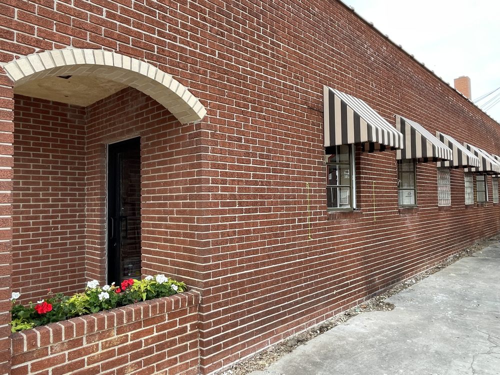 The Sweets on Main Logo