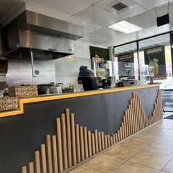 380 Peruvian Bistro - Make your own bowl buffet