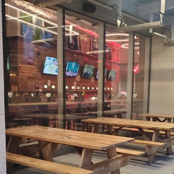 The Redd Dog - Outdoor seating - Pubs Near Me - Bellevue, Washington The Redd Dog - Outdoor seating - Pubs Near Me - Bellevue, Washington