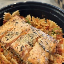 Pastalini - Pasta with salmon
