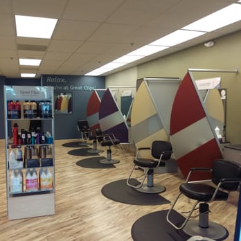 Great Clips - Modern and spacious seats for guest - Hair Salons Near Me - Redlands, California
