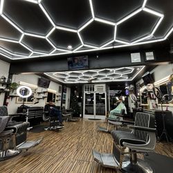 Downtown Barbershop - The place itself!