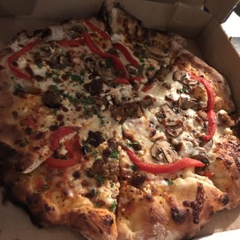 Bodega Wine Dive - Spicy sausage pizza - Pizza Near Me - Lake Charles, Louisiana