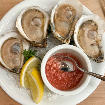 Caviste - Wine Bars Near Me - Winston Salem, North Carolina