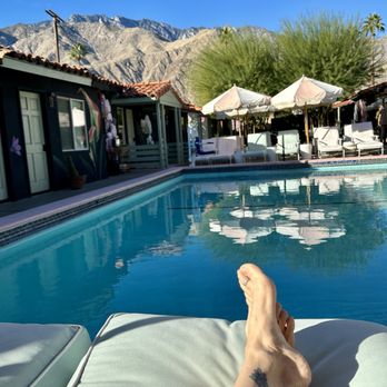 Fleur Noire Hotel - Hotels Near Me - Palm Springs, California Fleur Noire Hotel - Hotels Near Me - Palm Springs, California