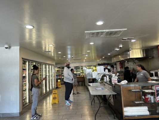 Hamburger Hut by null