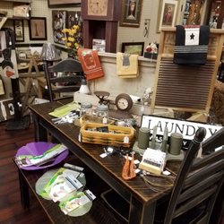 Gilley's Antique Mall - Furniture, home decor and lots of Christmas decor.