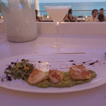 Isla Blue - Scallop Appetizer - Bars Near Me - Charlotte Amalie, Virgin Islands