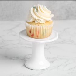 Katie's Cupcake Emporium - Carousel Colors