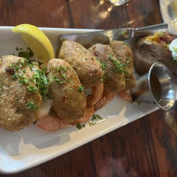 Capt. Anderson's Restaurant - Jumbo shrimp and baked potato - Seafood Near Me - Panama City Beach, Florida