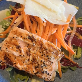 Napule - Semplice salad with grilled salmon - Pizza Near Me - Sarasota, Florida Napule - Semplice salad with grilled salmon - Pizza Near Me - Sarasota, Florida