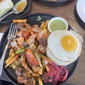SúperClub - Lomo Saltado - Vietnamese Near Me - Hayward, California