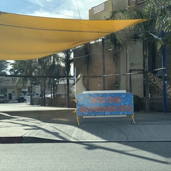 Burbank Express Car Wash - Enter on San Fernando Road - Car Wash Near Me - Burbank, California