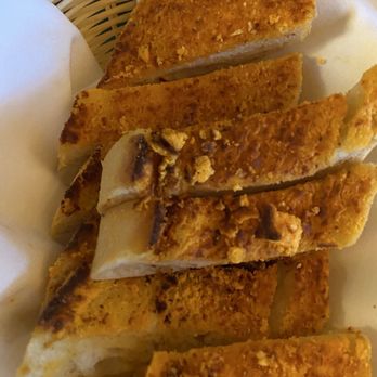 Burbank Smokehouse - Their famous garlic bread! - Steakhouses Near Me - Burbank, California Burbank Smokehouse - Their famous garlic bread! - Steakhouses Near Me - Burbank, California