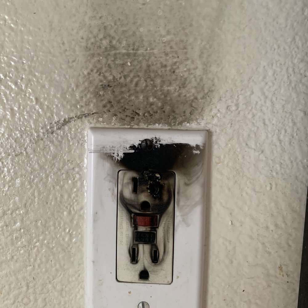 Outlet that almost caused a whole Fire Outlet that almost caused a whole Fire