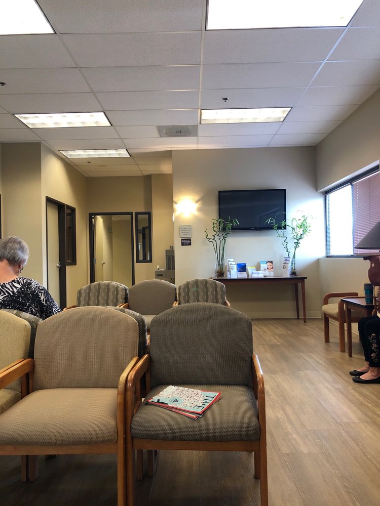 EYE ASSOCIATES OF TUCSON Updated September 2024 25 Reviews 6130 N La Cholla Blvd, Tucson