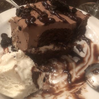 Grape Juice - Chocolate lasagna with vanilla bean ice cream - Wine Bars Near Me - Kerrville, Texas