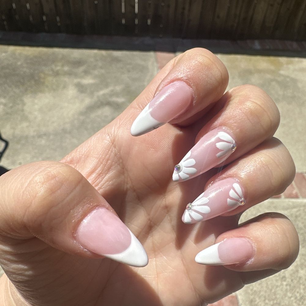 HB Nails Salon - Nails - Nail Salons Near Me - Huntington Beach, California