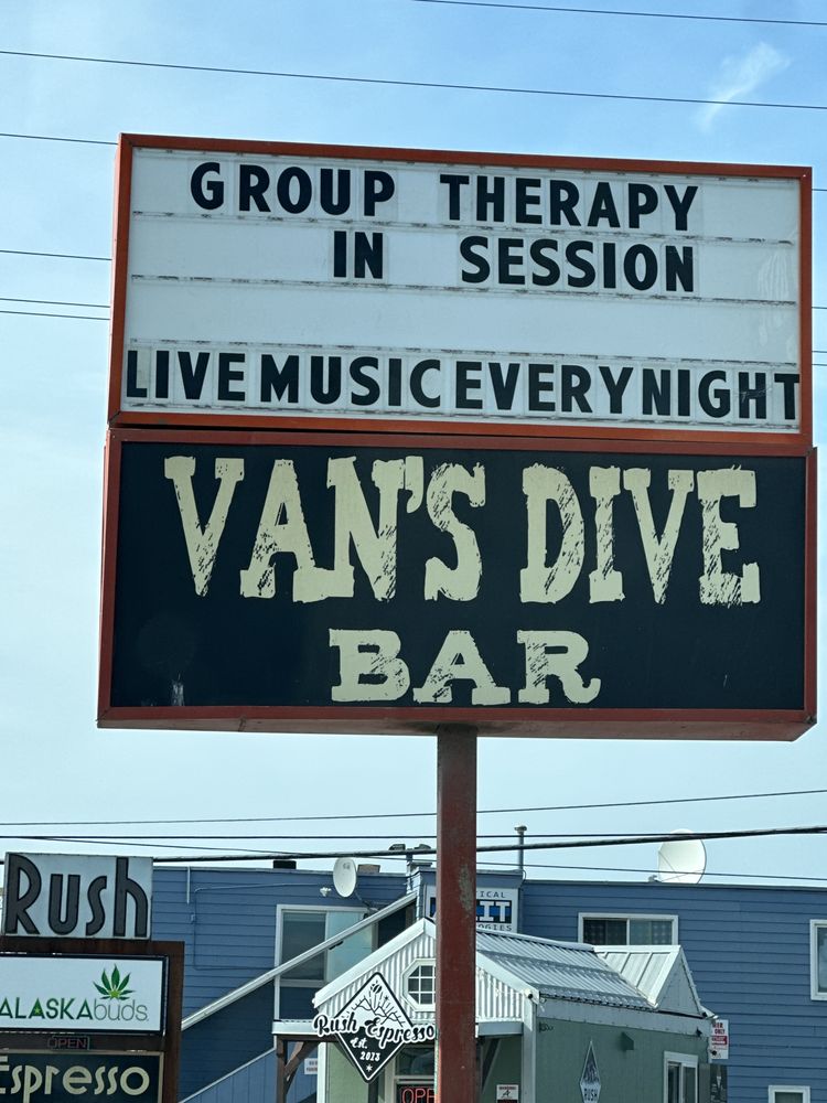 Van's Dive Bar