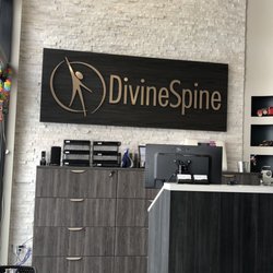Divine Spine Windermere - Front entrance