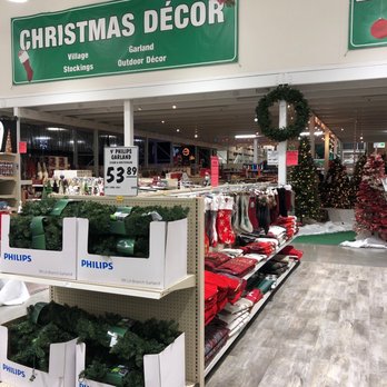 Menard's - Christmas decorations - Hardware Stores Near Me - Lake Orion, Michigan